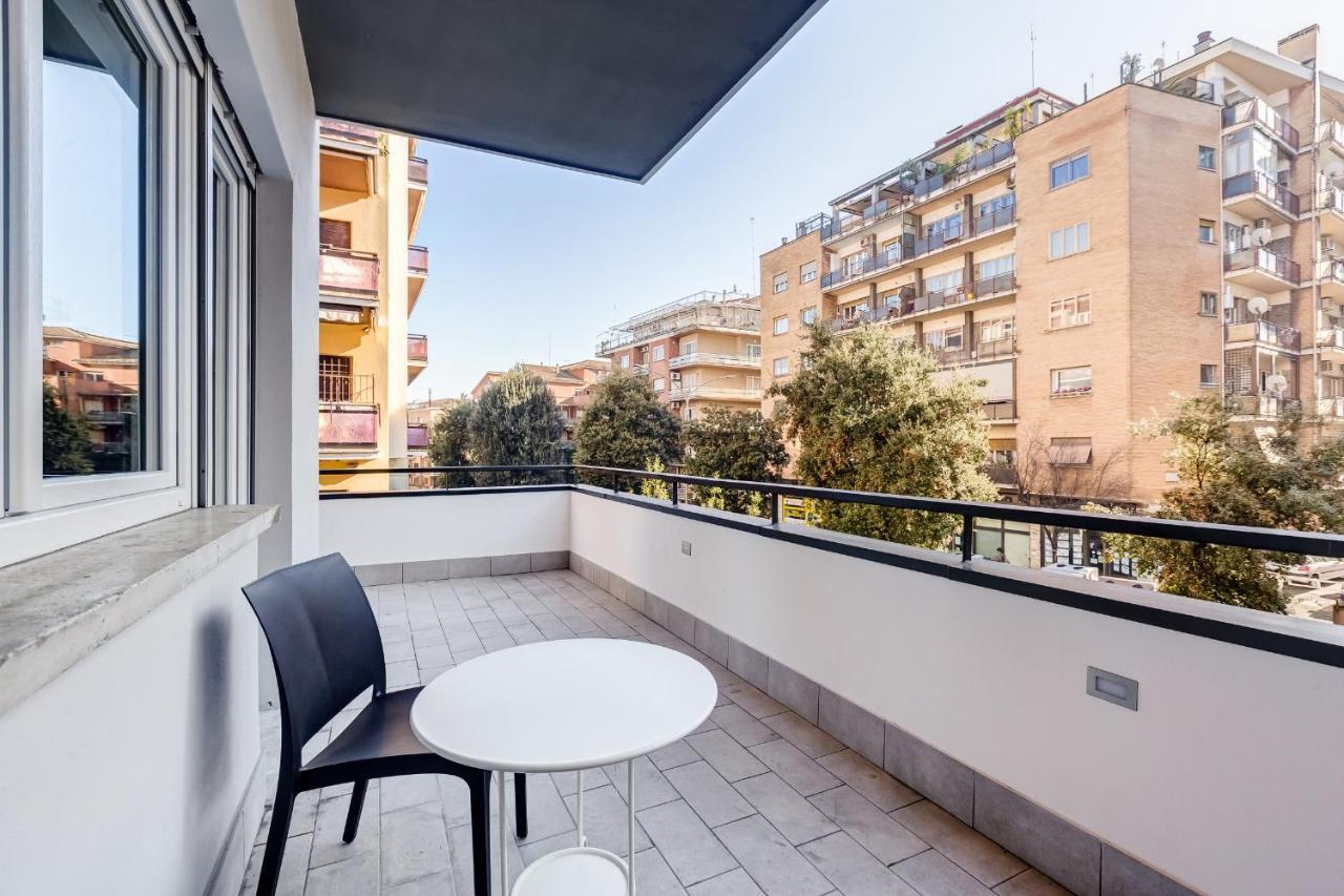 Next Vatican Apartment Рим Экстерьер фото